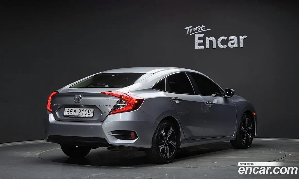 Honda Civic 2017 2.0 автомат (гидро), фото 2 Honda Civic 2017 2.0 автомат (гидро), фото 2