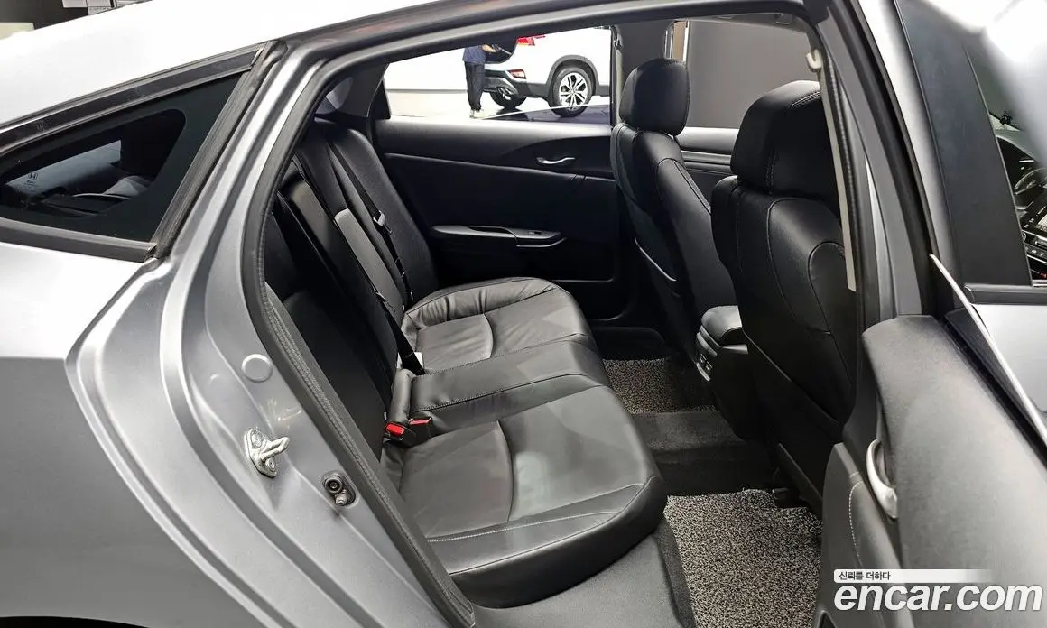 Honda Civic 2017 2.0 автомат (гидро), фото 16 Honda Civic 2017 2.0 автомат (гидро), фото 16