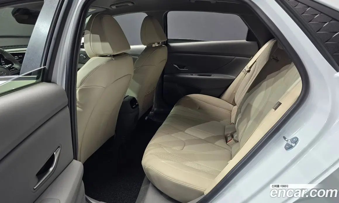 Hyundai Avante 2025 1.6 автомат (гидро), фото 18 Hyundai Avante 2025 1.6 автомат (гидро), фото 18