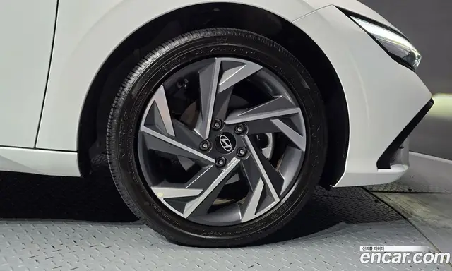 Hyundai Avante 2025 1.6 автомат (гидро), миниатюра 7 Hyundai Avante 2025 1.6 автомат (гидро), миниатюра 7