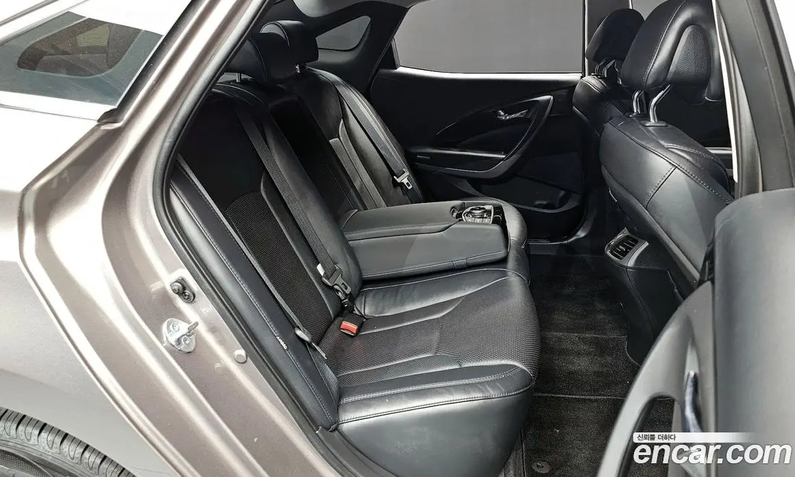 Hyundai Grandeur 2013 2.4 автомат (гидро), фото 17 Hyundai Grandeur 2013 2.4 автомат (гидро), фото 17