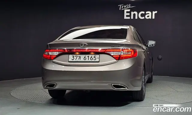 Hyundai Grandeur 2013 2.4 автомат (гидро), миниатюра 4 Hyundai Grandeur 2013 2.4 автомат (гидро), миниатюра 4