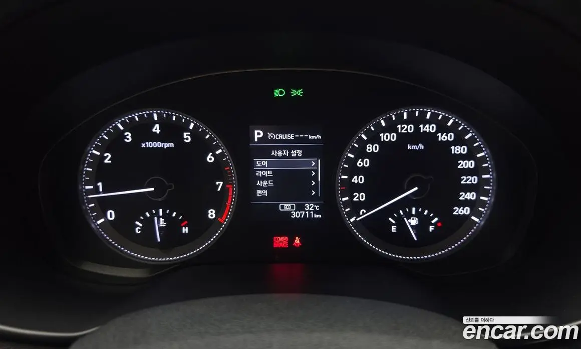 Hyundai Grandeur 2018 3.0 автомат (гидро), фото 11