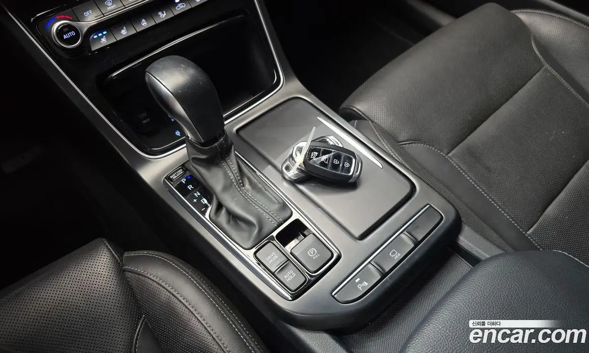 Hyundai Grandeur 2018 3.0 автомат (гидро), фото 12