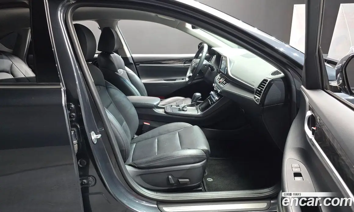 Hyundai Grandeur 2018 3.0 автомат (гидро), фото 16