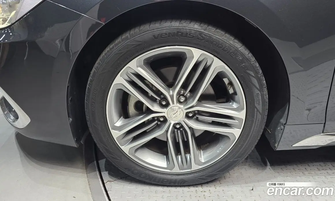 Hyundai Grandeur 2018 3.0 автомат (гидро), фото 5