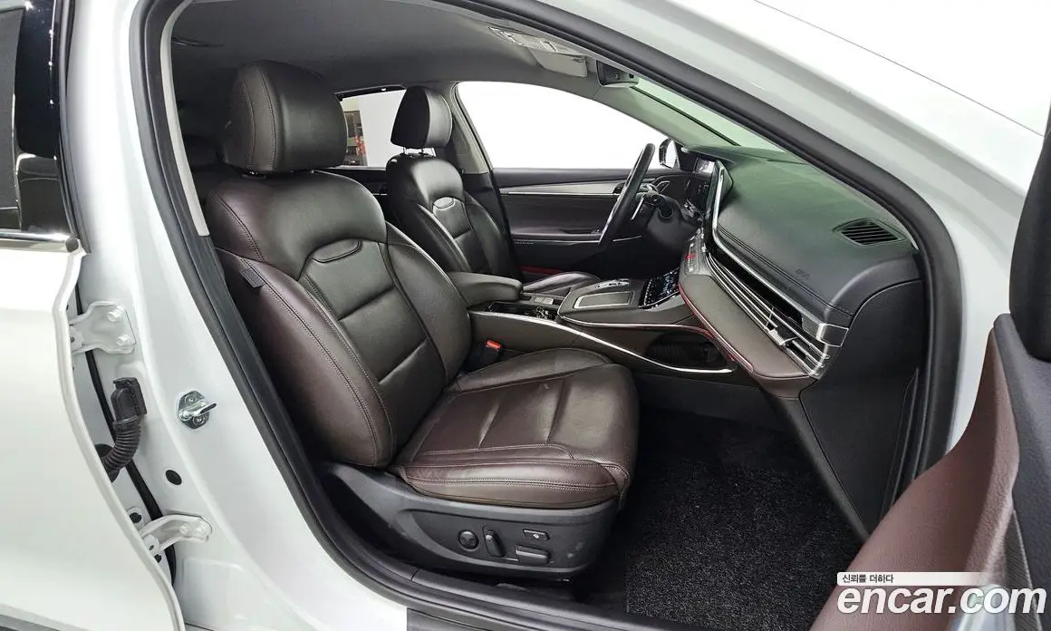 Hyundai Grandeur 2021 3.3 автомат (гидро), фото 16