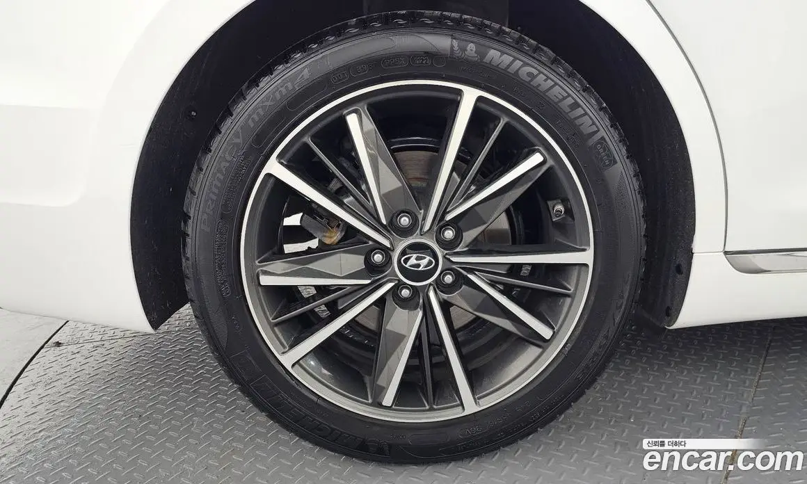 Hyundai Grandeur 2021 3.3 автомат (гидро), фото 7