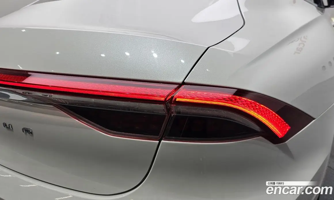 Hyundai Grandeur 2021 3.3 автомат (гидро), фото 9