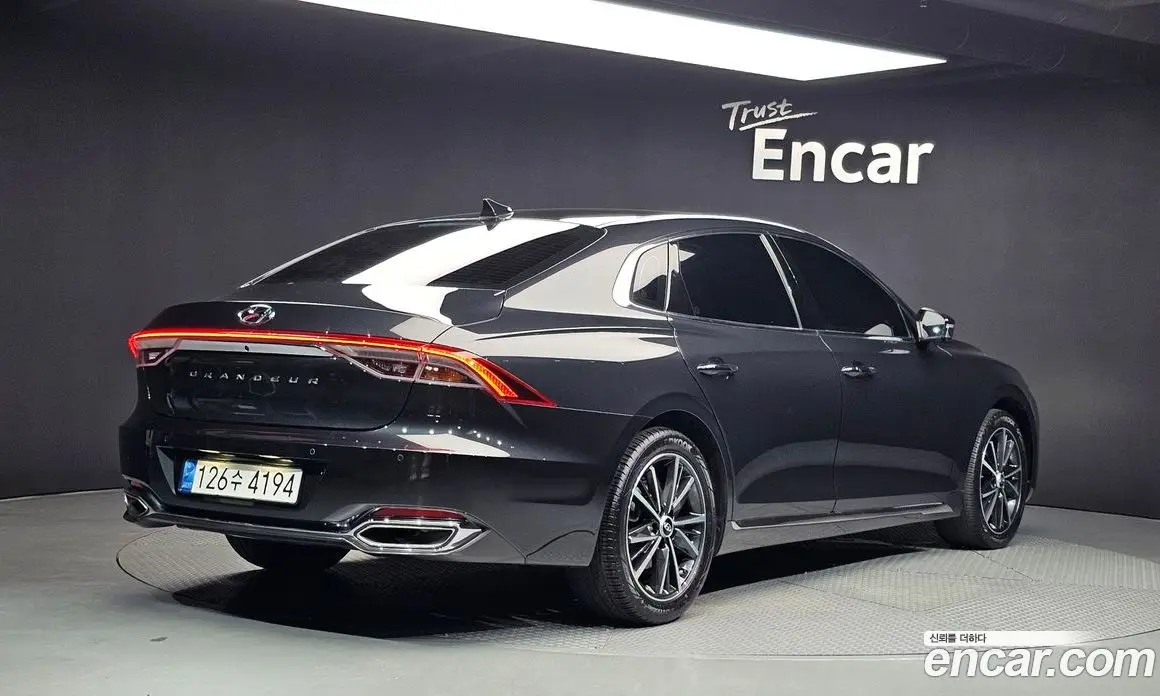 Hyundai Grandeur 2022 2.5 автомат (гидро), фото 2 Hyundai Grandeur 2022 2.5 автомат (гидро), фото 2