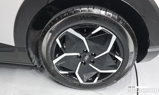 Hyundai Ioniq 5 2024 0.1 автомат (гидро), миниатюра 7