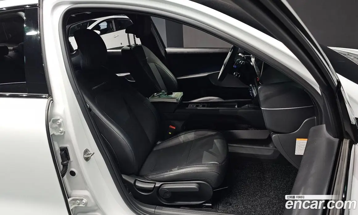 Hyundai Ioniq 6 2023 0.1 автомат (гидро), фото 16