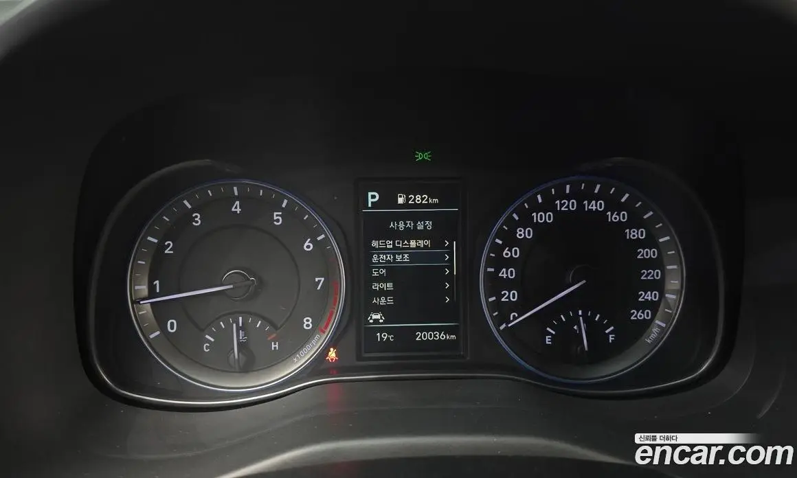 Hyundai Kona 2020 1.6 автомат (гидро), фото 11