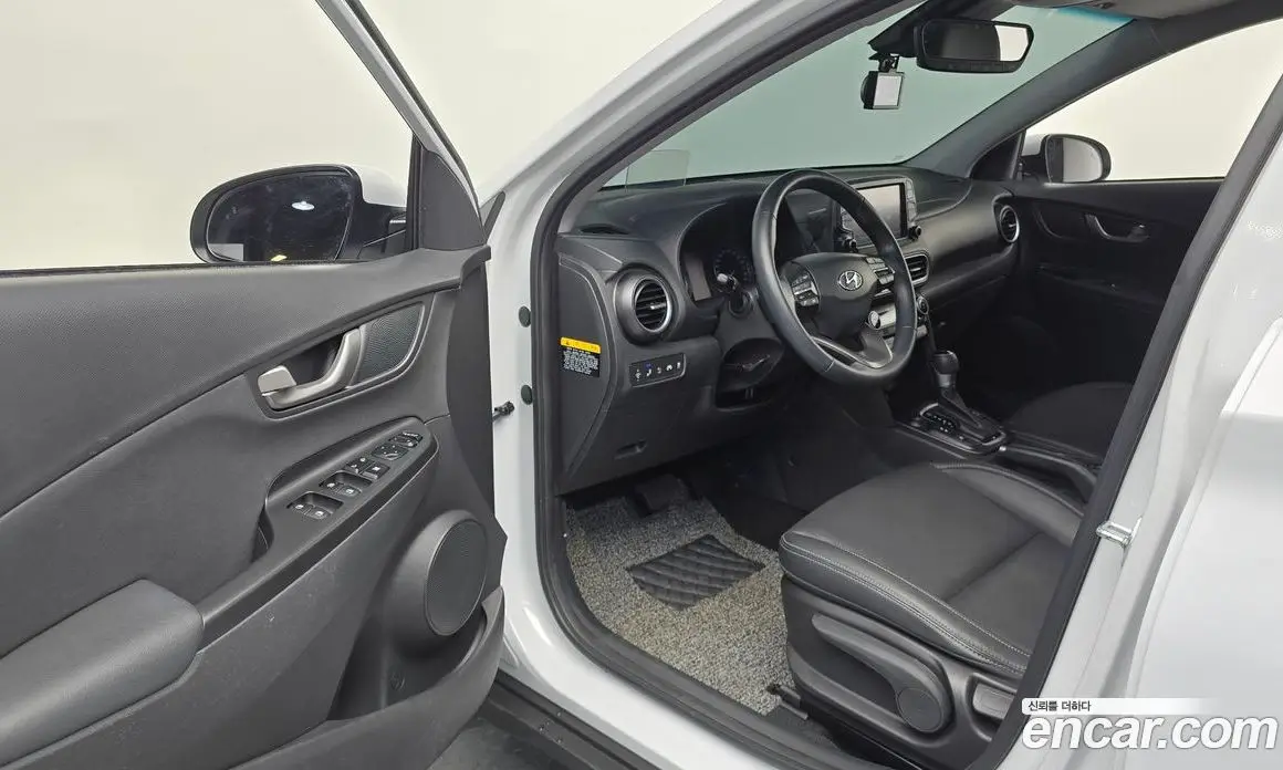 Hyundai Kona 2020 1.6 автомат (гидро), фото 13