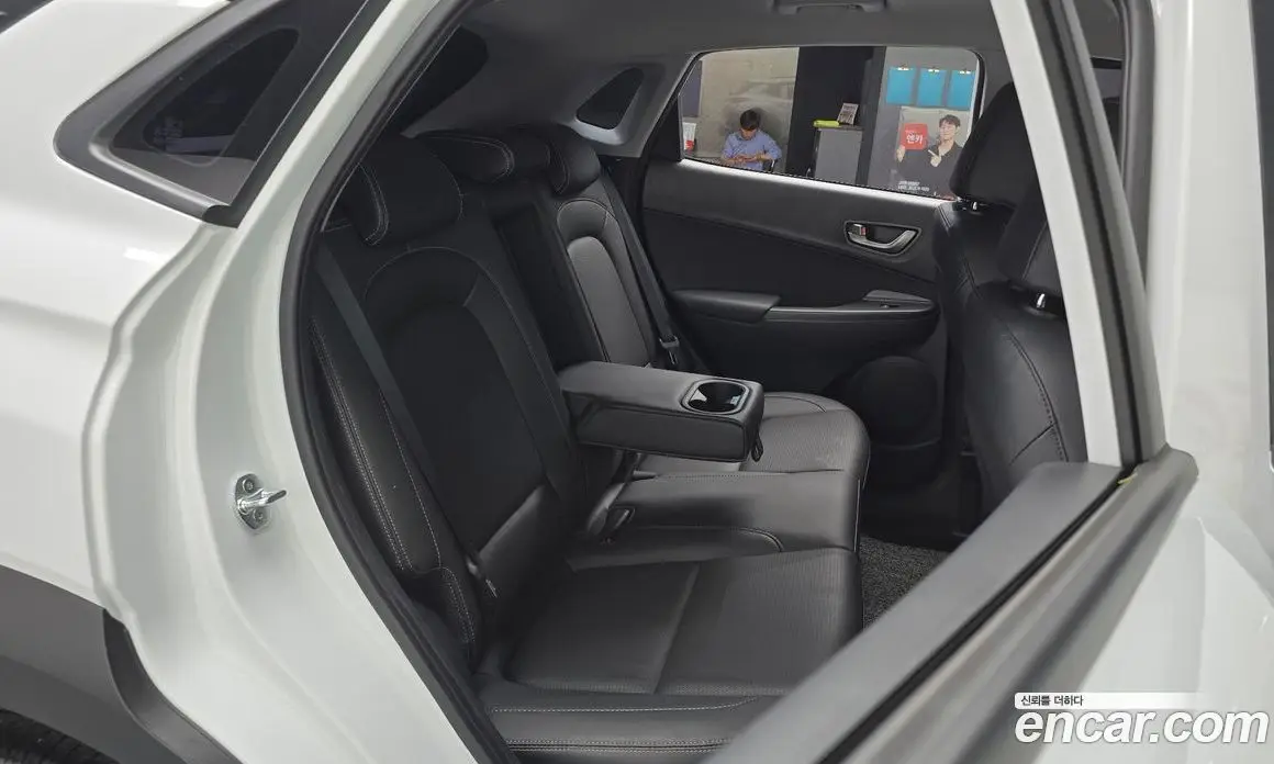 Hyundai Kona 2020 1.6 автомат (гидро), фото 17
