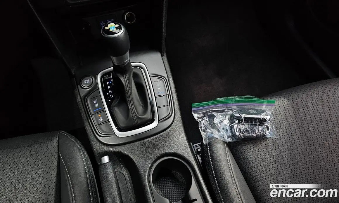 Hyundai Kona 2020 1.6 автомат (гидро), фото 12 Hyundai Kona 2020 1.6 автомат (гидро), фото 12