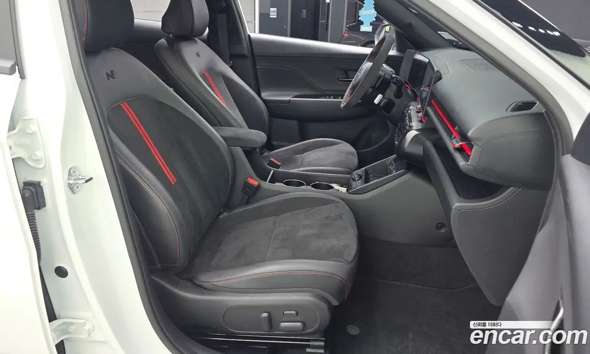 Hyundai Kona 2023 1.6 автомат (гидро), фото 16