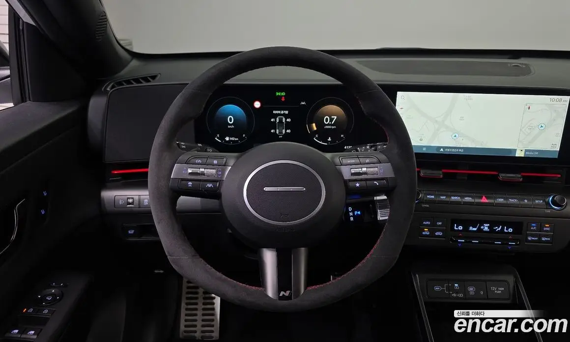 Hyundai Kona 2023 1.6 автомат (гидро), фото 18