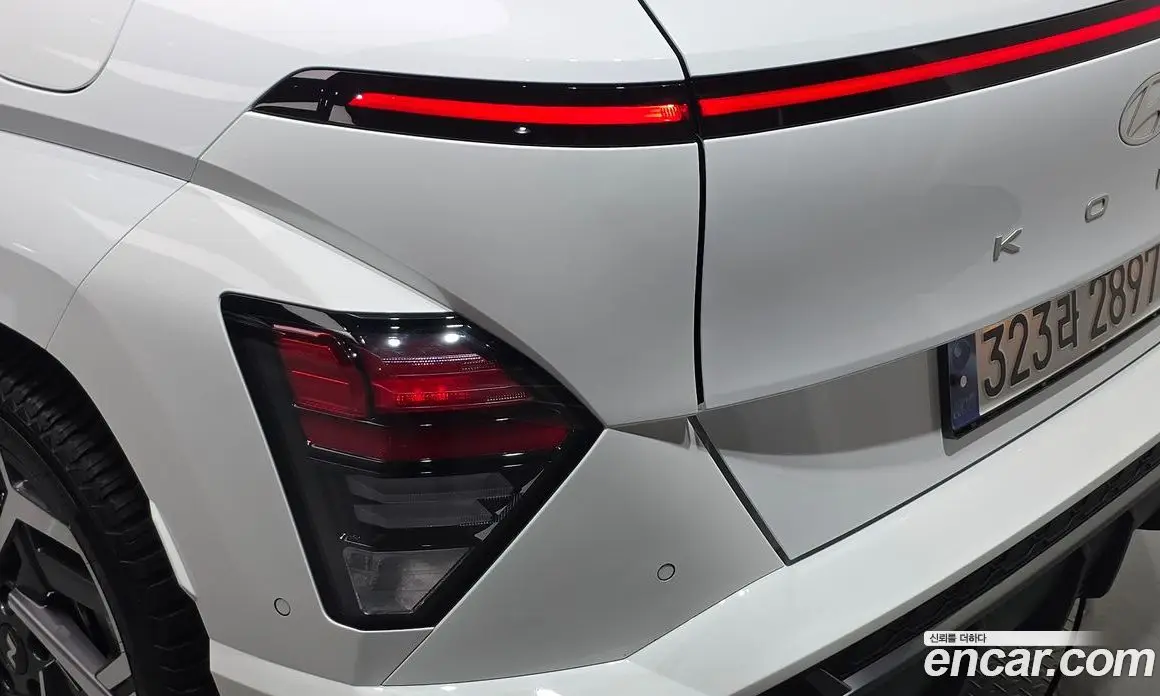 Hyundai Kona 2023 1.6 автомат (гидро), фото 8