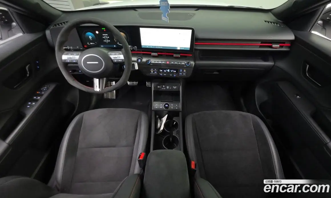 Hyundai Kona 2023 1.6 автомат (гидро), фото 9