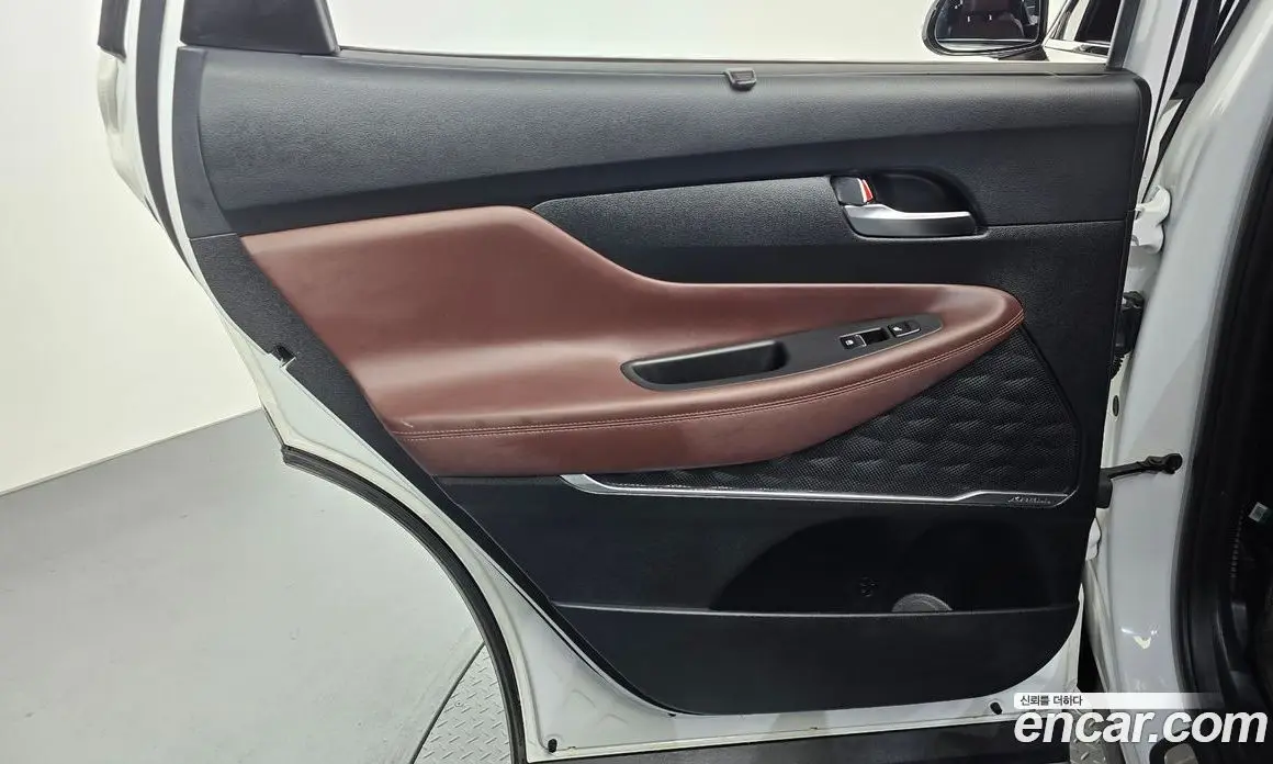 Hyundai Santa Fe 2018 2.0 автомат (гидро), фото 15 Hyundai Santa Fe 2018 2.0 автомат (гидро), фото 15