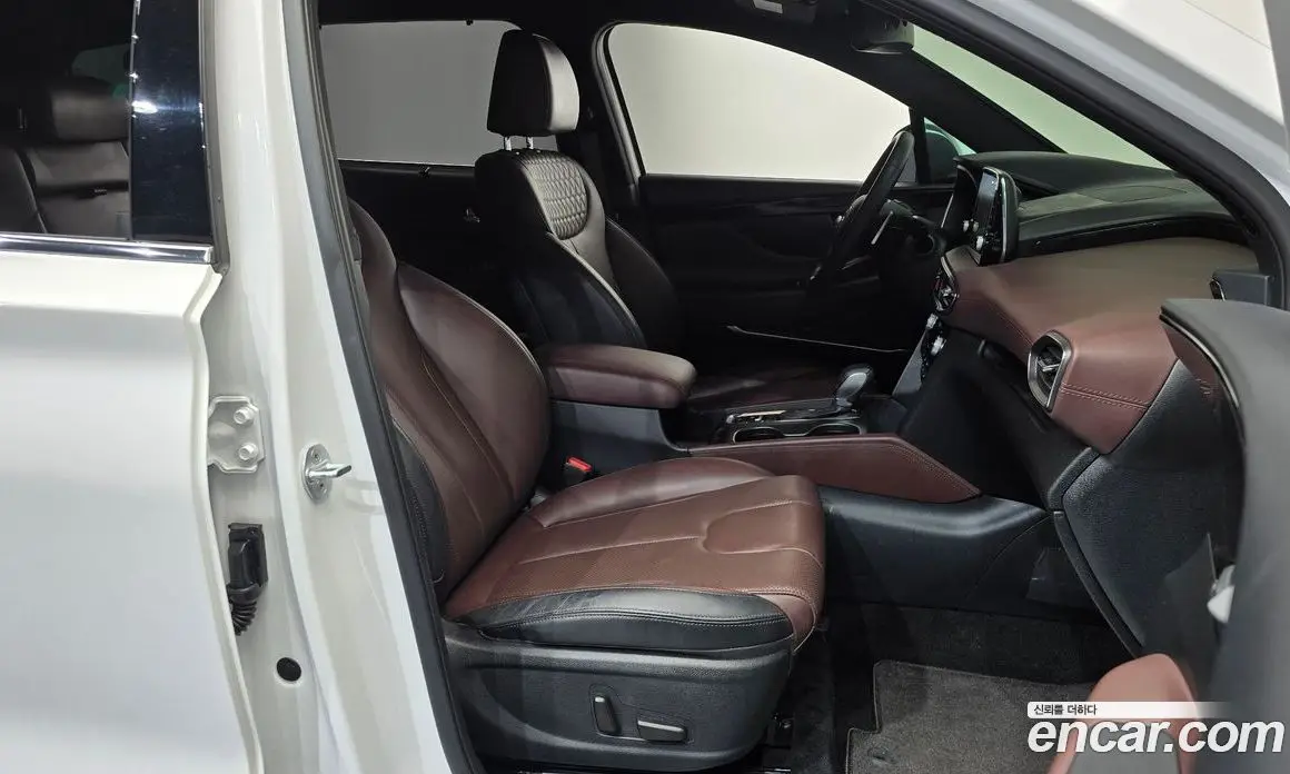 Hyundai Santa Fe 2018 2.0 автомат (гидро), фото 16 Hyundai Santa Fe 2018 2.0 автомат (гидро), фото 16