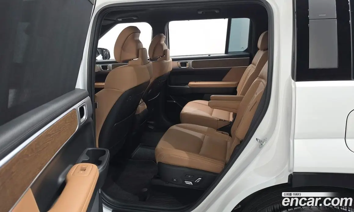 Hyundai Santa Fe 2024 2.5 автомат (гидро), фото 17