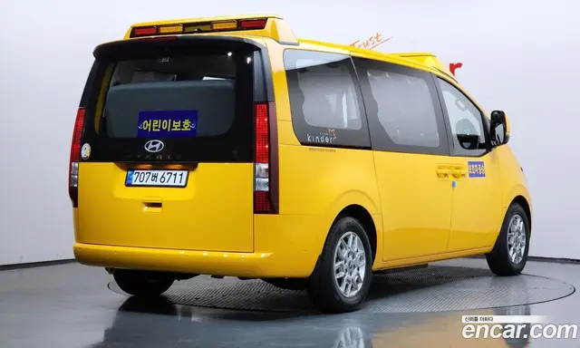 Hyundai Staria 2026 3.5 автомат (гидро), миниатюра 2 Hyundai Staria 2026 3.5 автомат (гидро), миниатюра 2