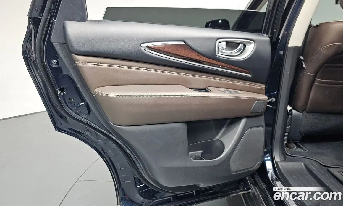 Infiniti QX60 2018 3.5 автомат (гидро), фото 15 Infiniti QX60 2018 3.5 автомат (гидро), фото 15