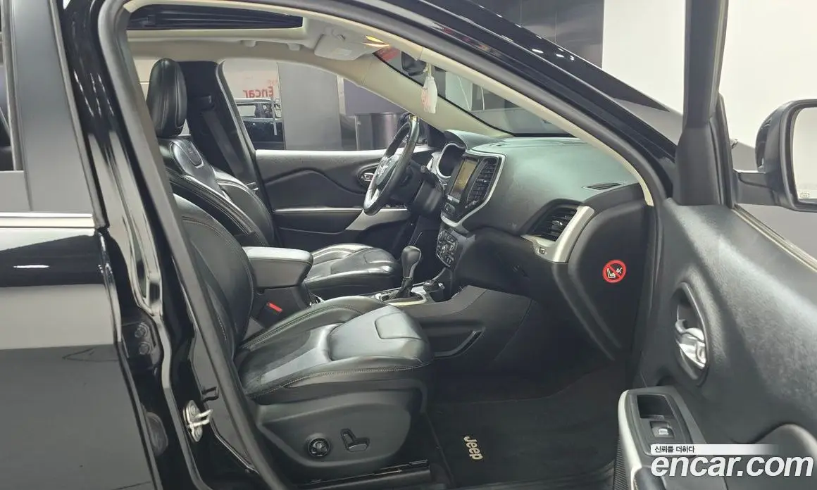 Jeep Cherokee 2017 2.4 автомат (гидро), фото 15 Jeep Cherokee 2017 2.4 автомат (гидро), фото 15