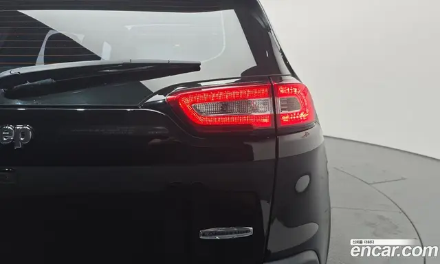 Jeep Cherokee 2017 2.4 автомат (гидро), миниатюра 8 Jeep Cherokee 2017 2.4 автомат (гидро), миниатюра 8