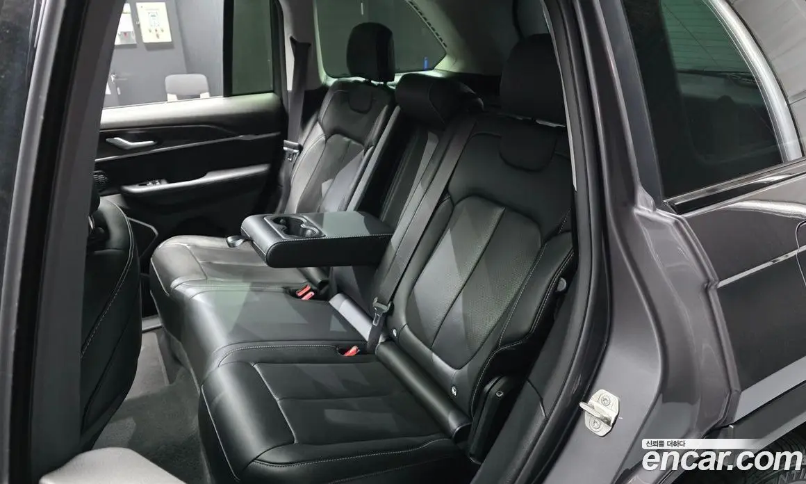 Jeep Cherokee 2023 2.0 автомат (гидро), фото 18 Jeep Cherokee 2023 2.0 автомат (гидро), фото 18