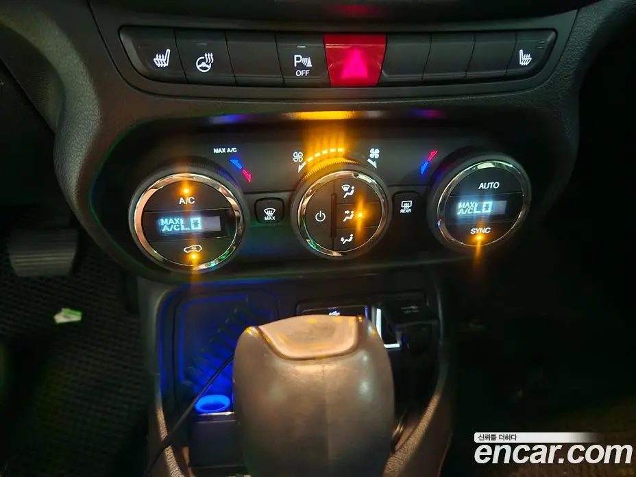 Jeep Renegade 2016 2.4 автомат (гидро), фото 11 Jeep Renegade 2016 2.4 автомат (гидро), фото 11