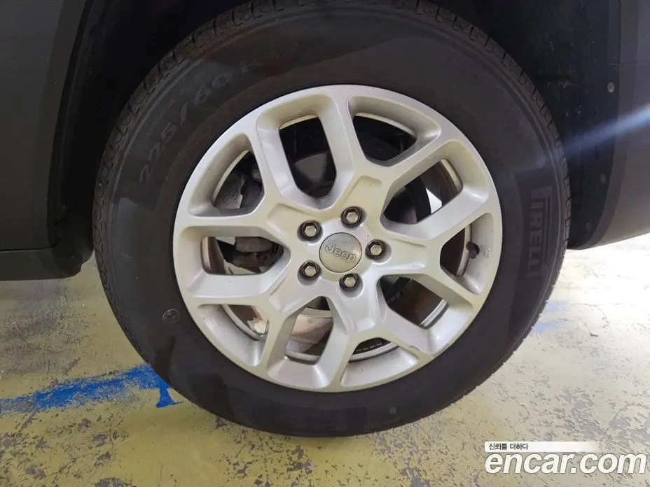 Jeep Renegade 2016 2.4 автомат (гидро), фото 15 Jeep Renegade 2016 2.4 автомат (гидро), фото 15