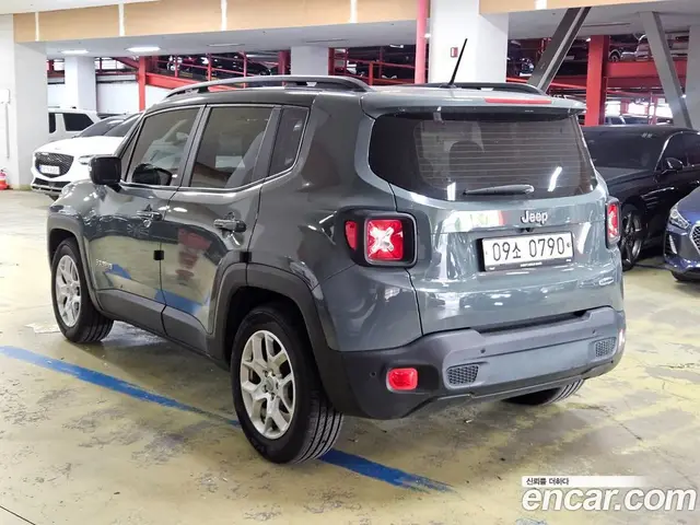 Jeep Renegade 2016 2.4 автомат (гидро), миниатюра 4 Jeep Renegade 2016 2.4 автомат (гидро), миниатюра 4