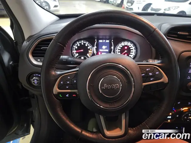 Jeep Renegade 2016 2.4 автомат (гидро), миниатюра 7 Jeep Renegade 2016 2.4 автомат (гидро), миниатюра 7