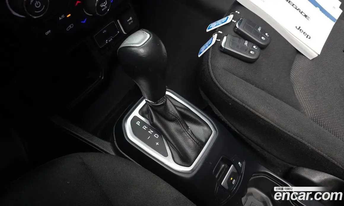 Jeep Renegade 2018 2.4 автомат (гидро), фото 12 Jeep Renegade 2018 2.4 автомат (гидро), фото 12