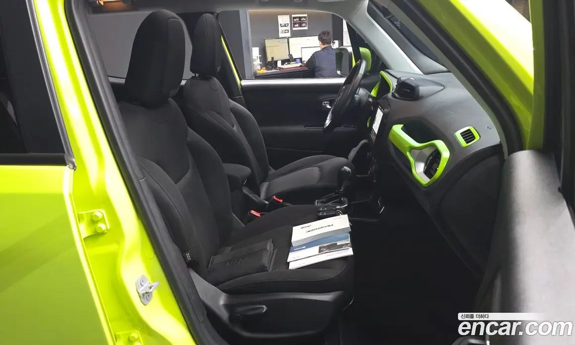 Jeep Renegade 2018 2.4 автомат (гидро), фото 17 Jeep Renegade 2018 2.4 автомат (гидро), фото 17