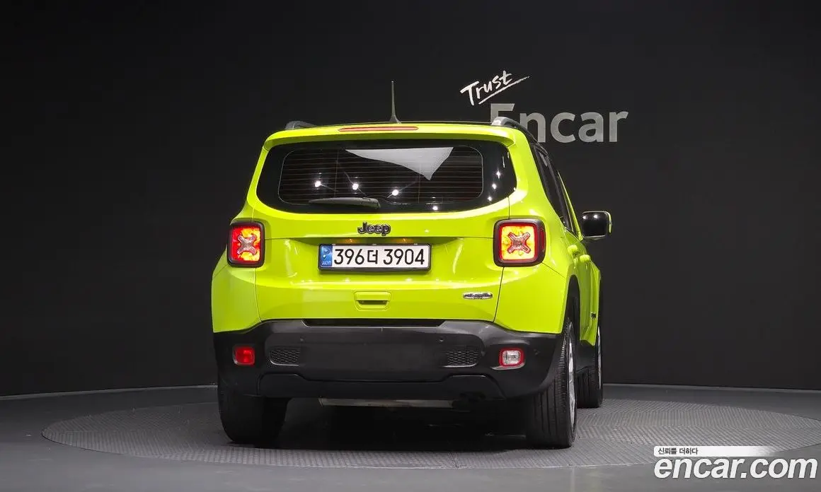 Jeep Renegade 2018 2.4 автомат (гидро), фото 4 Jeep Renegade 2018 2.4 автомат (гидро), фото 4