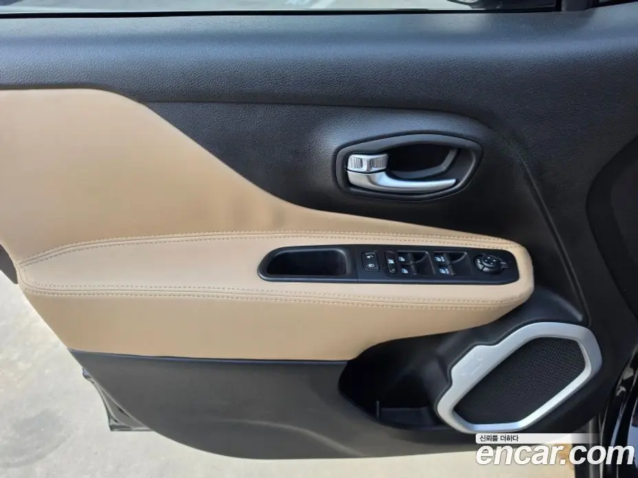 Jeep Renegade 2018 2.4 автомат (гидро), фото 13 Jeep Renegade 2018 2.4 автомат (гидро), фото 13