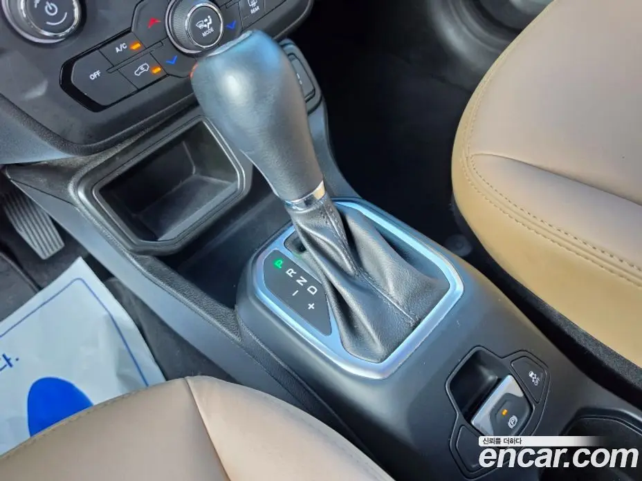 Jeep Renegade 2018 2.4 автомат (гидро), фото 18 Jeep Renegade 2018 2.4 автомат (гидро), фото 18