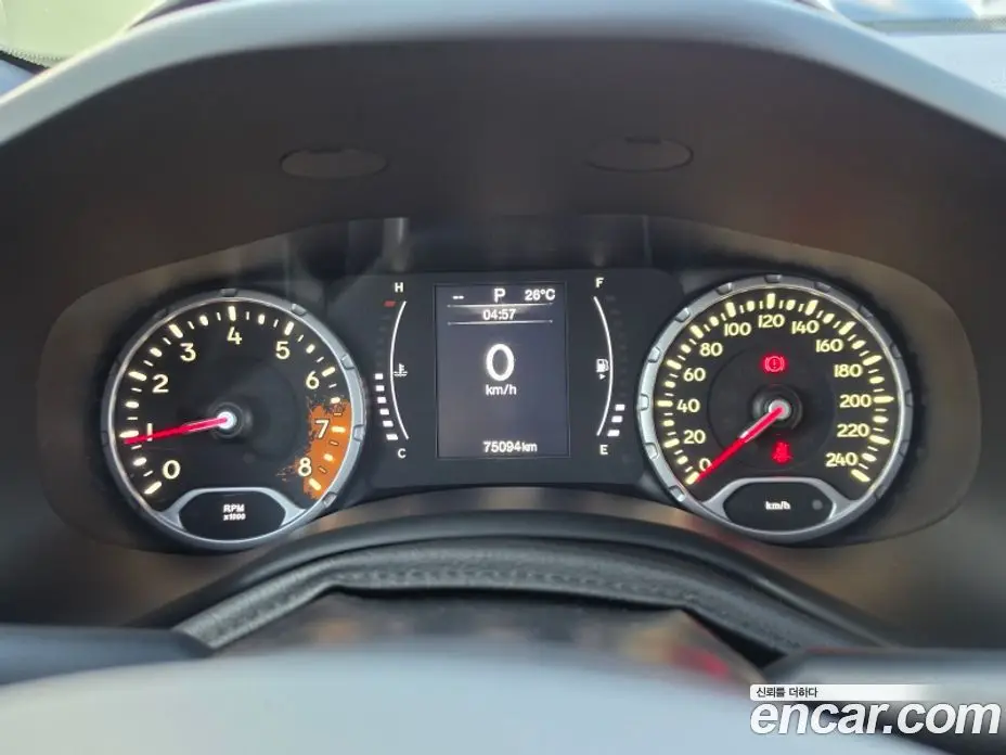 Jeep Renegade 2018 2.4 автомат (гидро), фото 8 Jeep Renegade 2018 2.4 автомат (гидро), фото 8