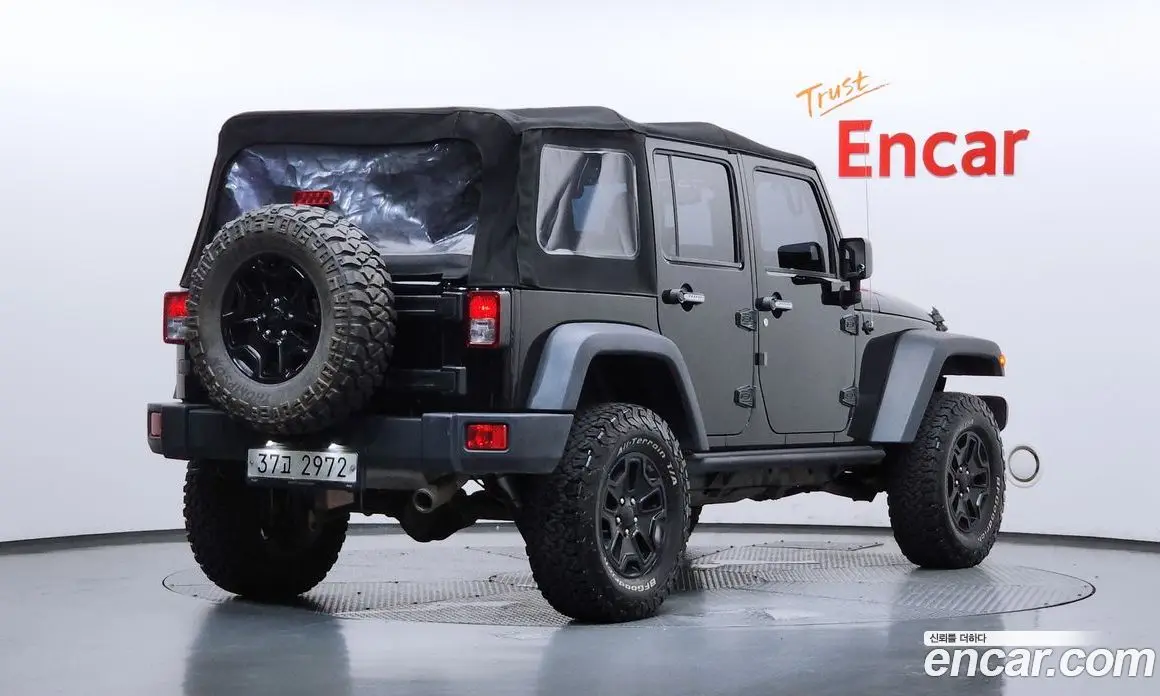 Jeep Wrangler 2013 2.8 автомат (гидро), фото 2 Jeep Wrangler 2013 2.8 автомат (гидро), фото 2
