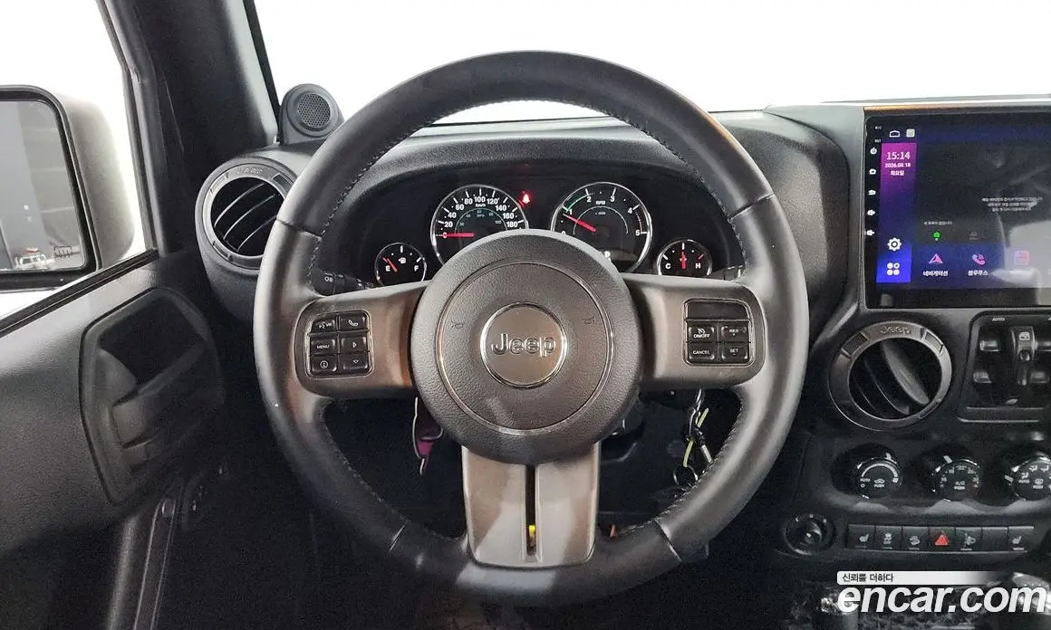 Jeep Wrangler 2013 2.8 автомат (гидро), фото 15 Jeep Wrangler 2013 2.8 автомат (гидро), фото 15