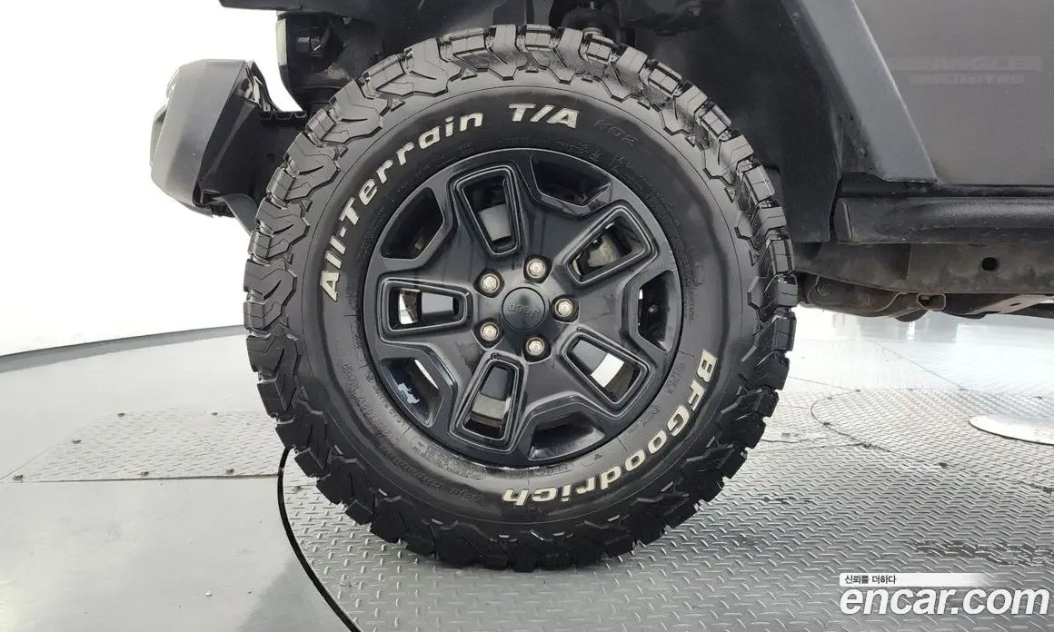 Jeep Wrangler 2013 2.8 автомат (гидро), фото 5 Jeep Wrangler 2013 2.8 автомат (гидро), фото 5