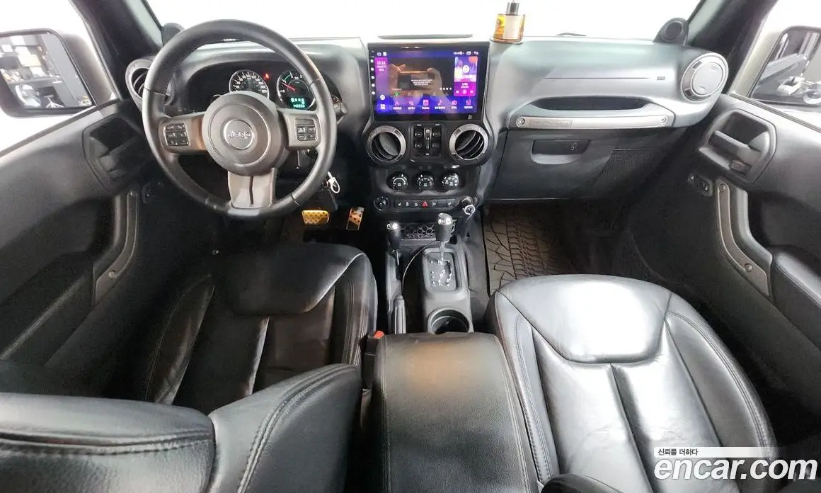 Jeep Wrangler 2013 2.8 автомат (гидро), фото 7 Jeep Wrangler 2013 2.8 автомат (гидро), фото 7