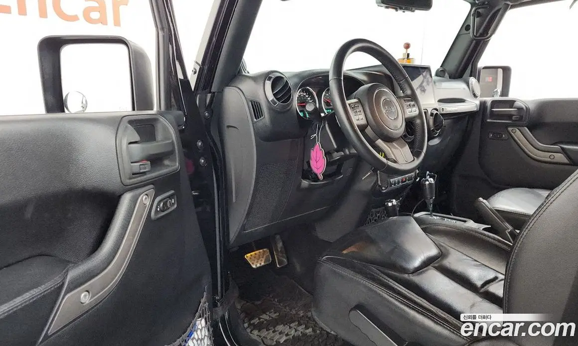 Jeep Wrangler 2013 2.8 автомат (гидро), фото 10 Jeep Wrangler 2013 2.8 автомат (гидро), фото 10