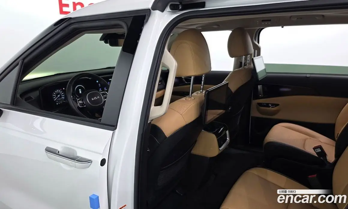 Kia Carnival 2022 3.5 автомат (гидро), фото 13 Kia Carnival 2022 3.5 автомат (гидро), фото 13