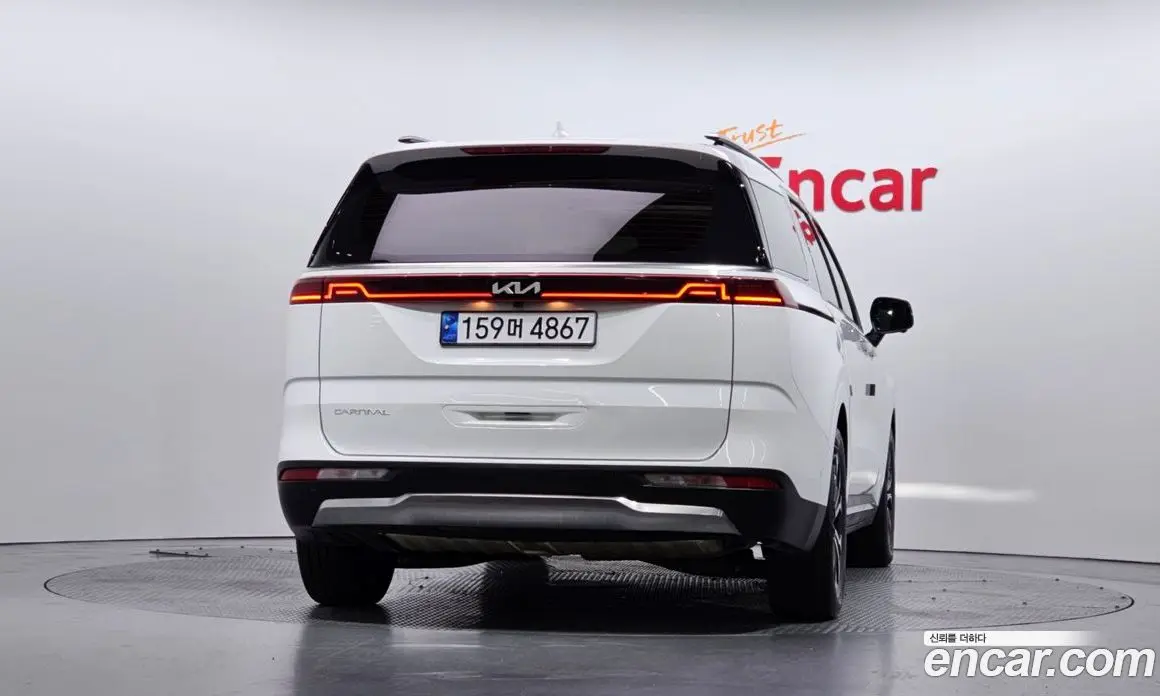 Kia Carnival 2023 2.2 автомат (гидро), фото 4 Kia Carnival 2023 2.2 автомат (гидро), фото 4