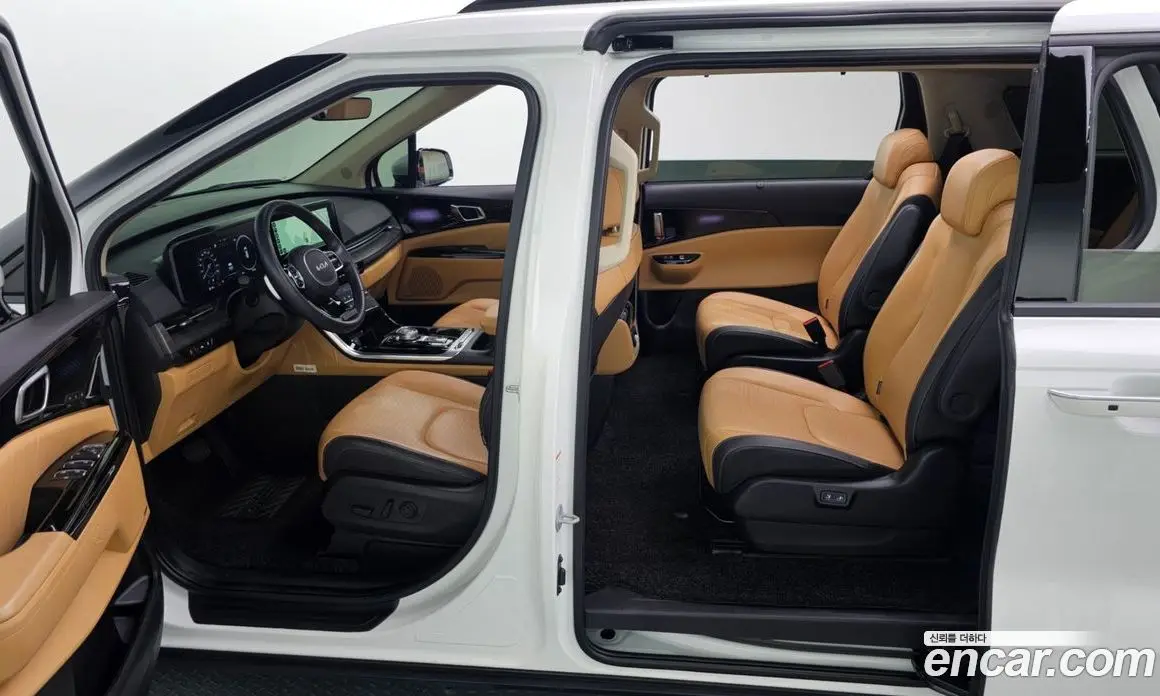 Kia Carnival 2023 2.2 автомат (гидро), фото 10 Kia Carnival 2023 2.2 автомат (гидро), фото 10